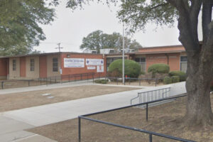 E Ray Elementary School